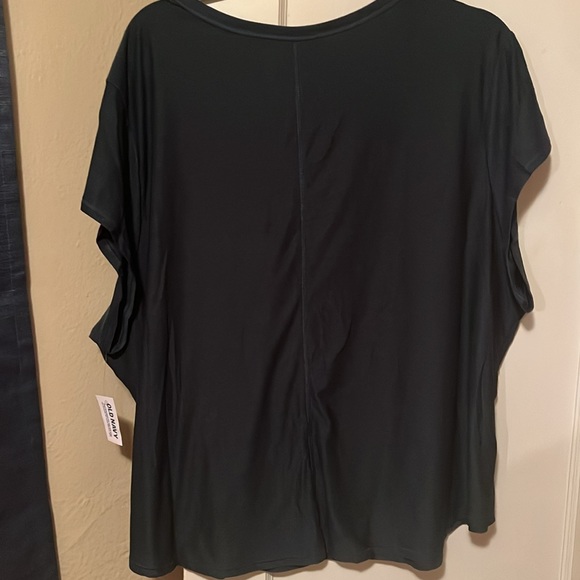 Women’s top - Picture 2 of 7